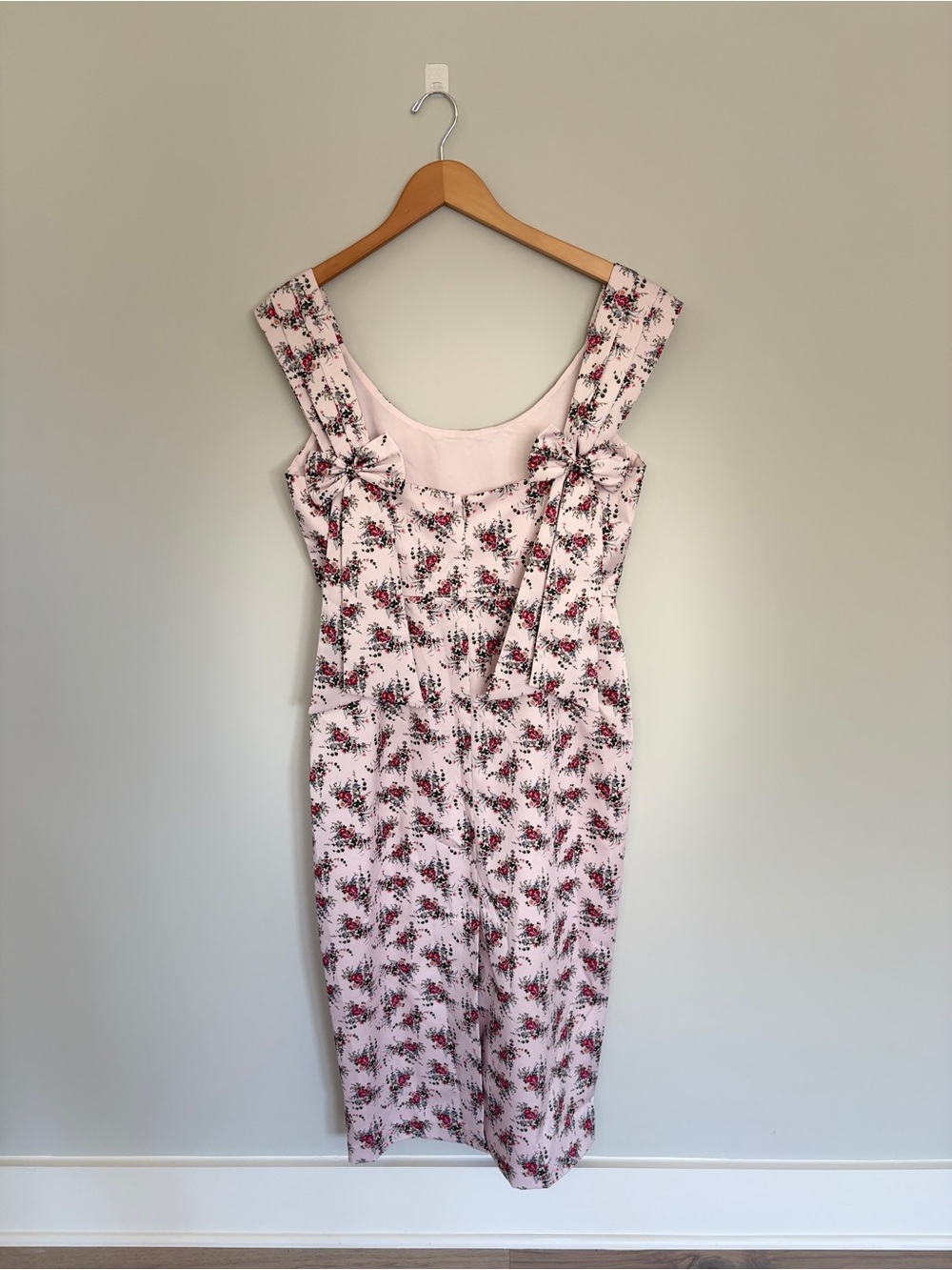 Rêveux Pink Floral Bow Straps Sheath Dress
